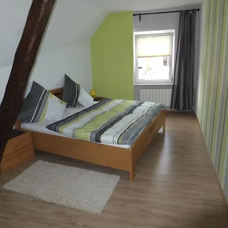 Haus Margarete アパート ツェル・アン・デル・モーゼル